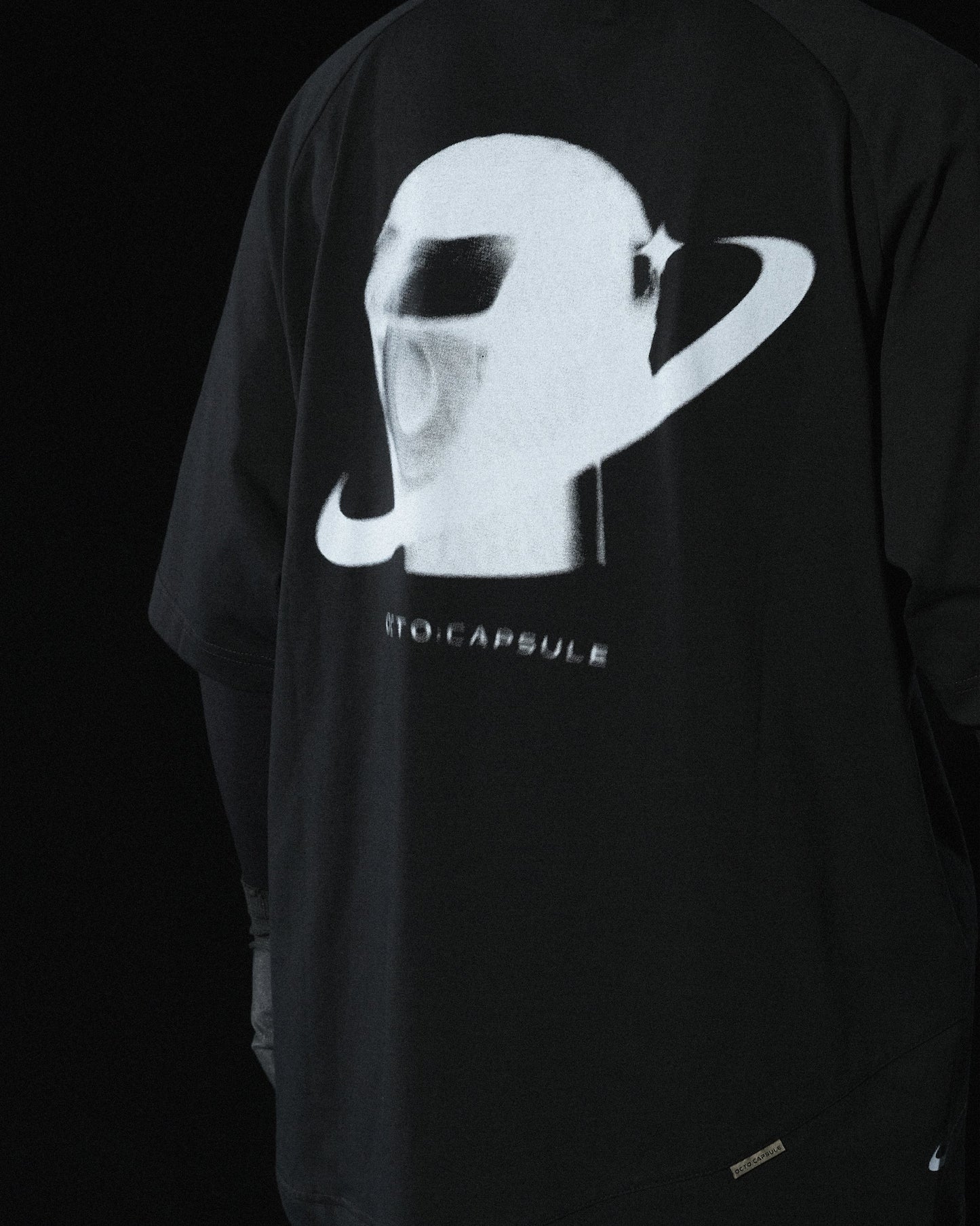 S24 / C-03-T2 Crescent Graphic T-shirt (Black)