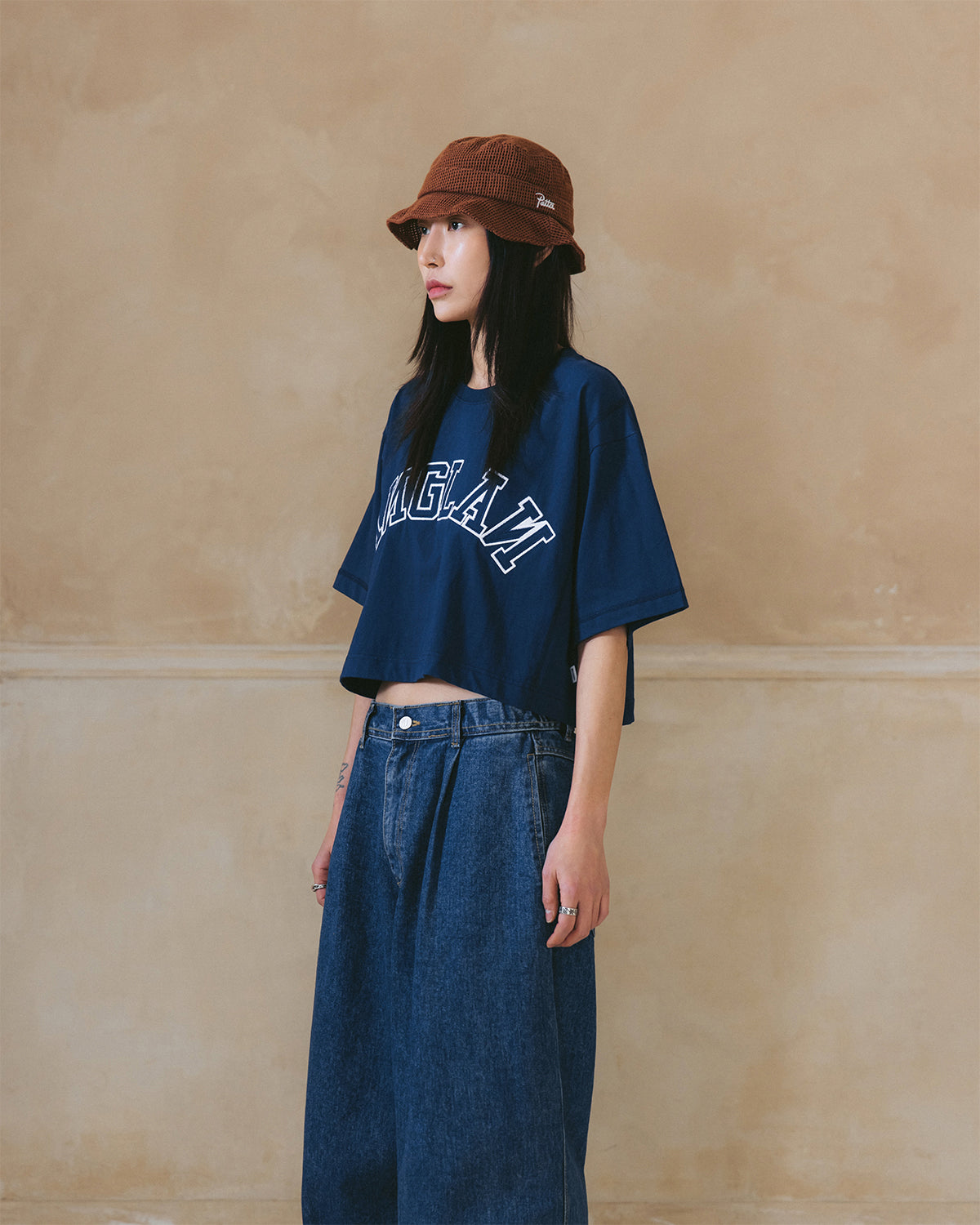 [AG.W] Applique Crop Half Tee - Navy