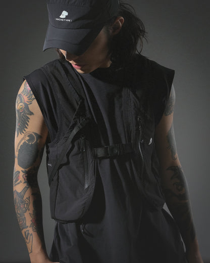 S24 / 18 — O-03 Maneuverable Mighty Form Vest (Black)