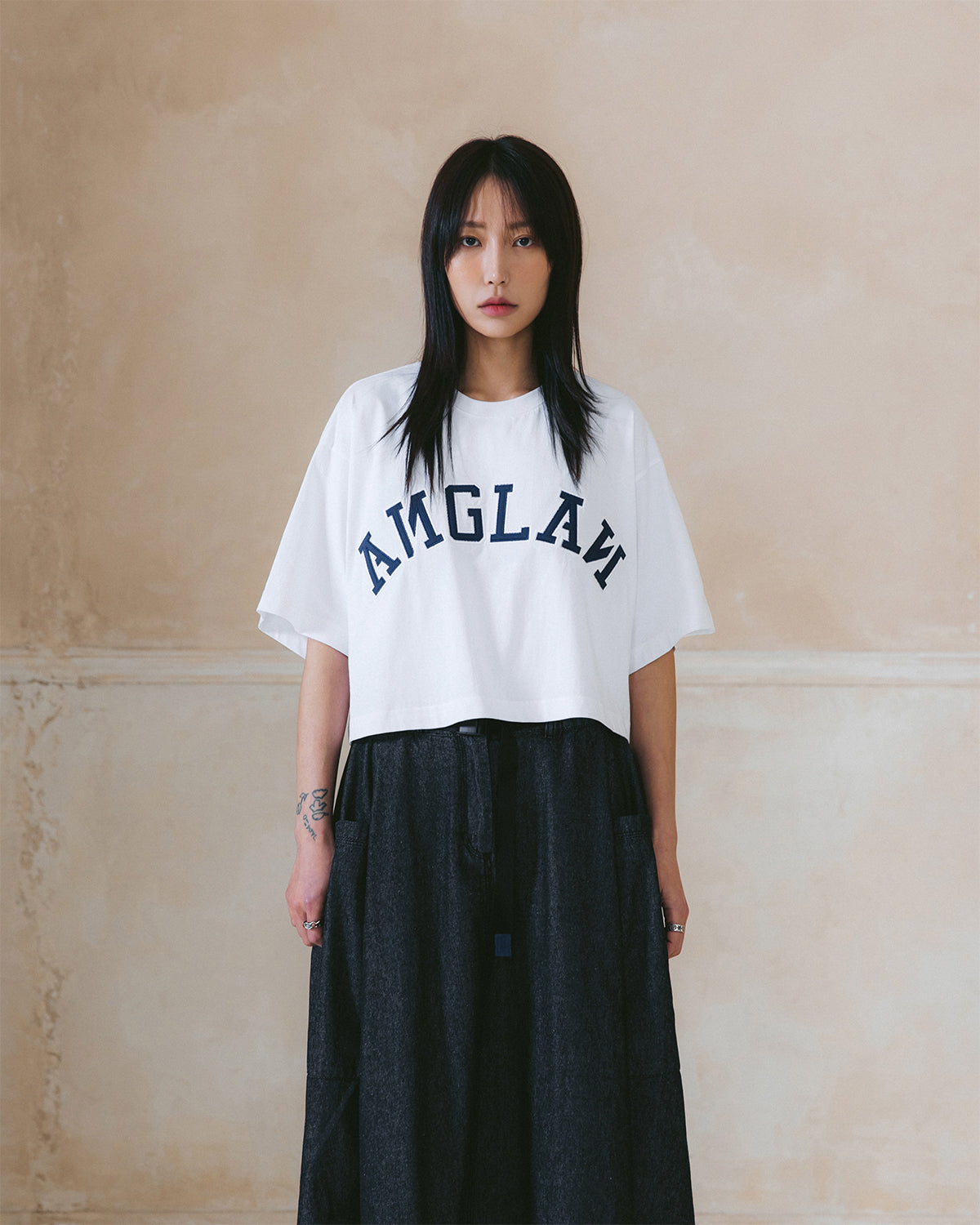 [AG.W] Applique Crop Half Tee - White