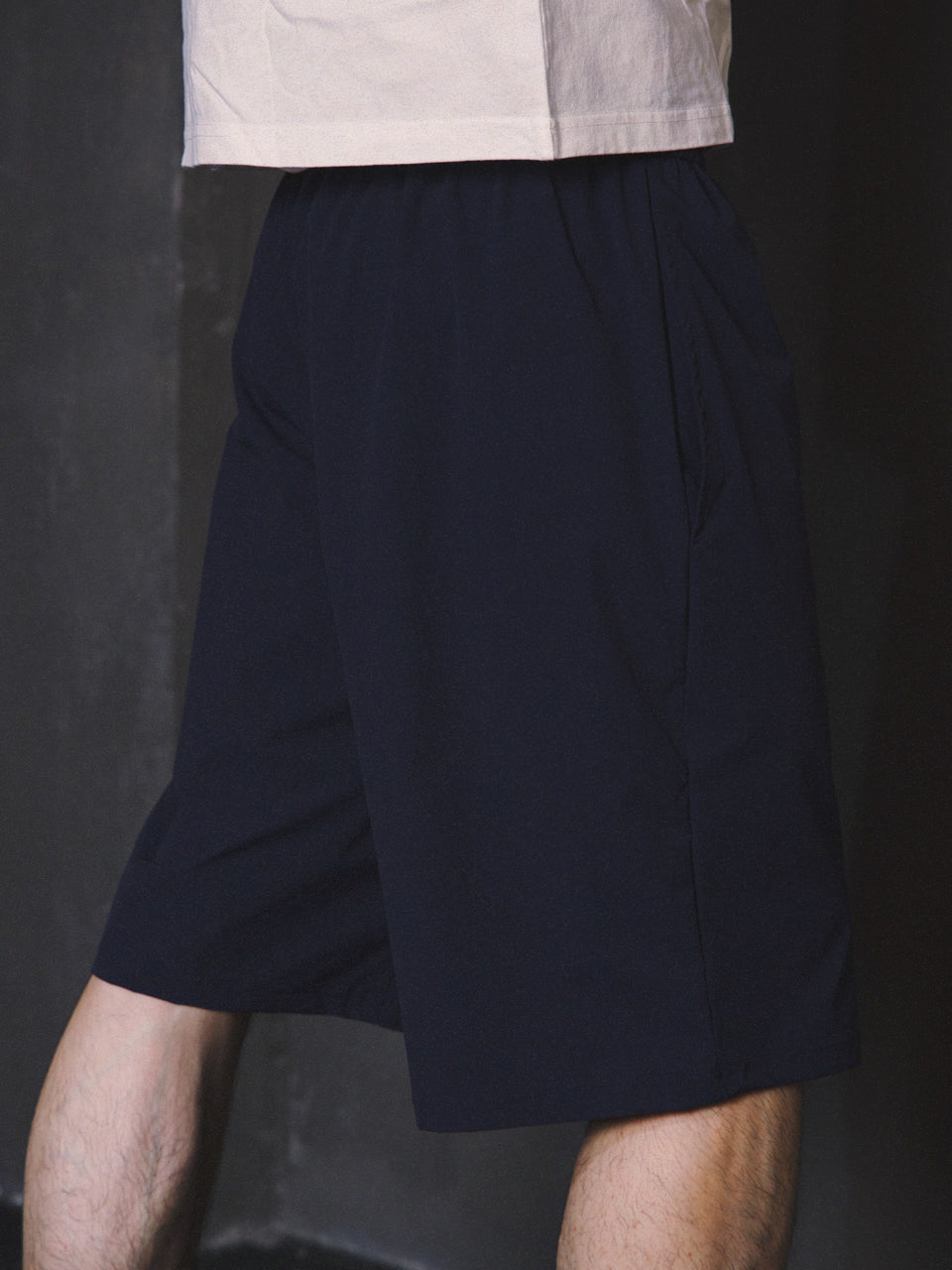 Wide-Leg Pleated Relaxed Shorts