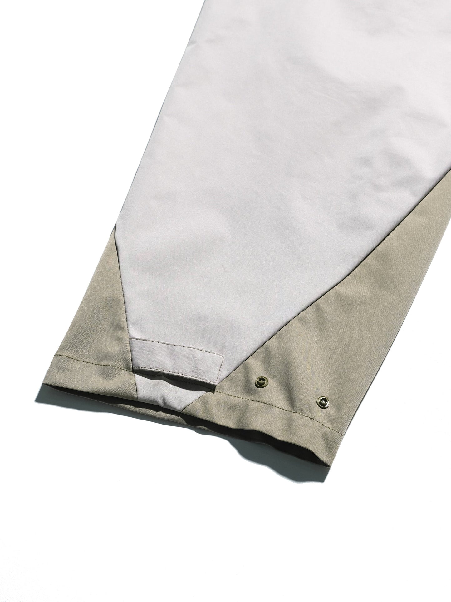 Capsule 02 / CSP-126 Discrete Nylon Pants (Sand Green)