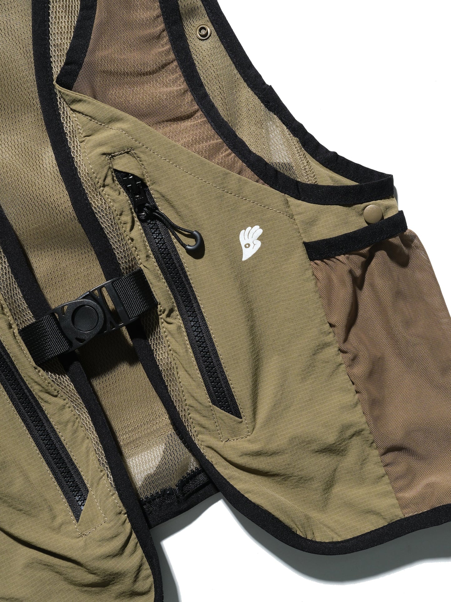 S24 / 18 — O-03 Maneuverable Mighty Form Vest (Khaki)