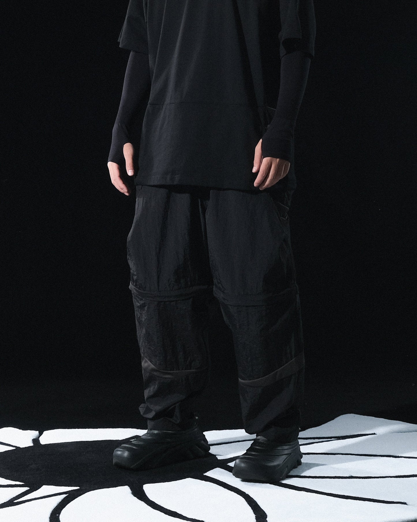 S24 / C-03-PS Crescent Detachable Pants (Black)